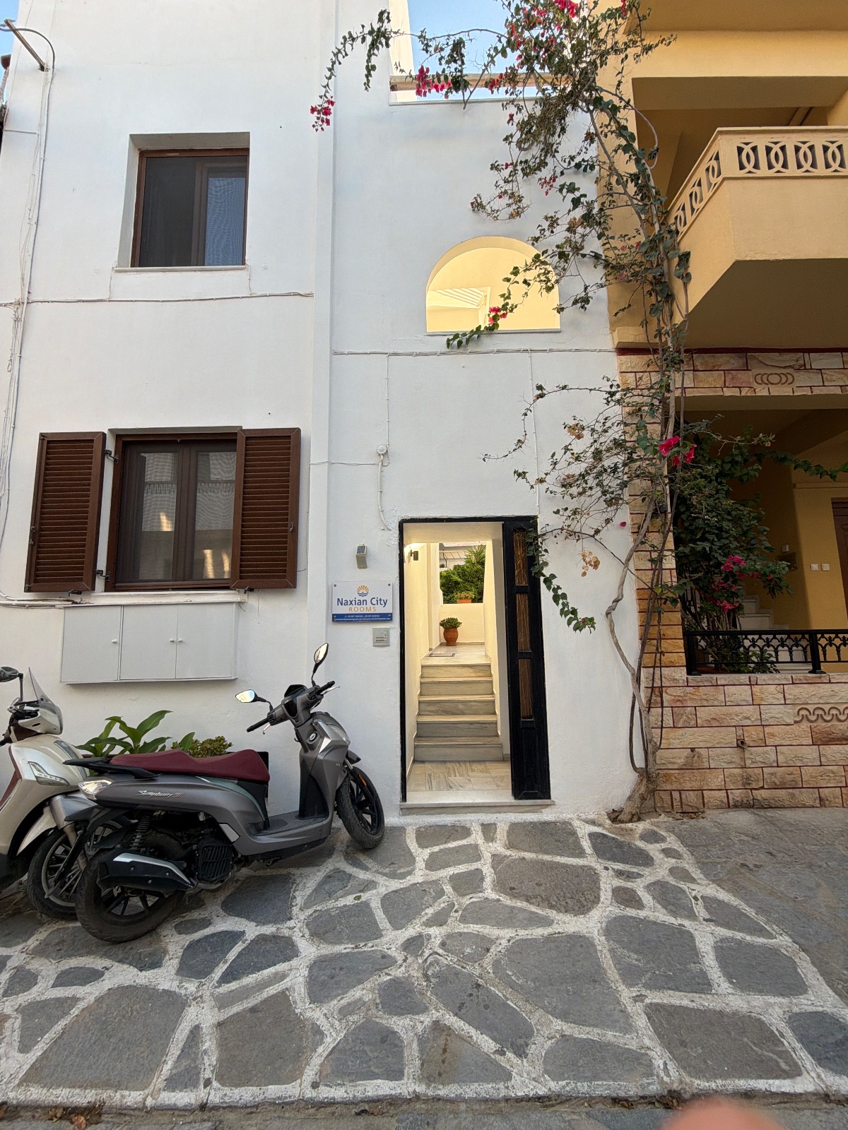 Naxian City Rooms