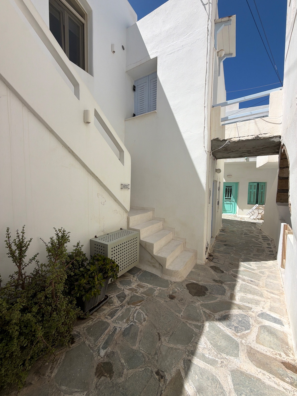 Aegean White Home