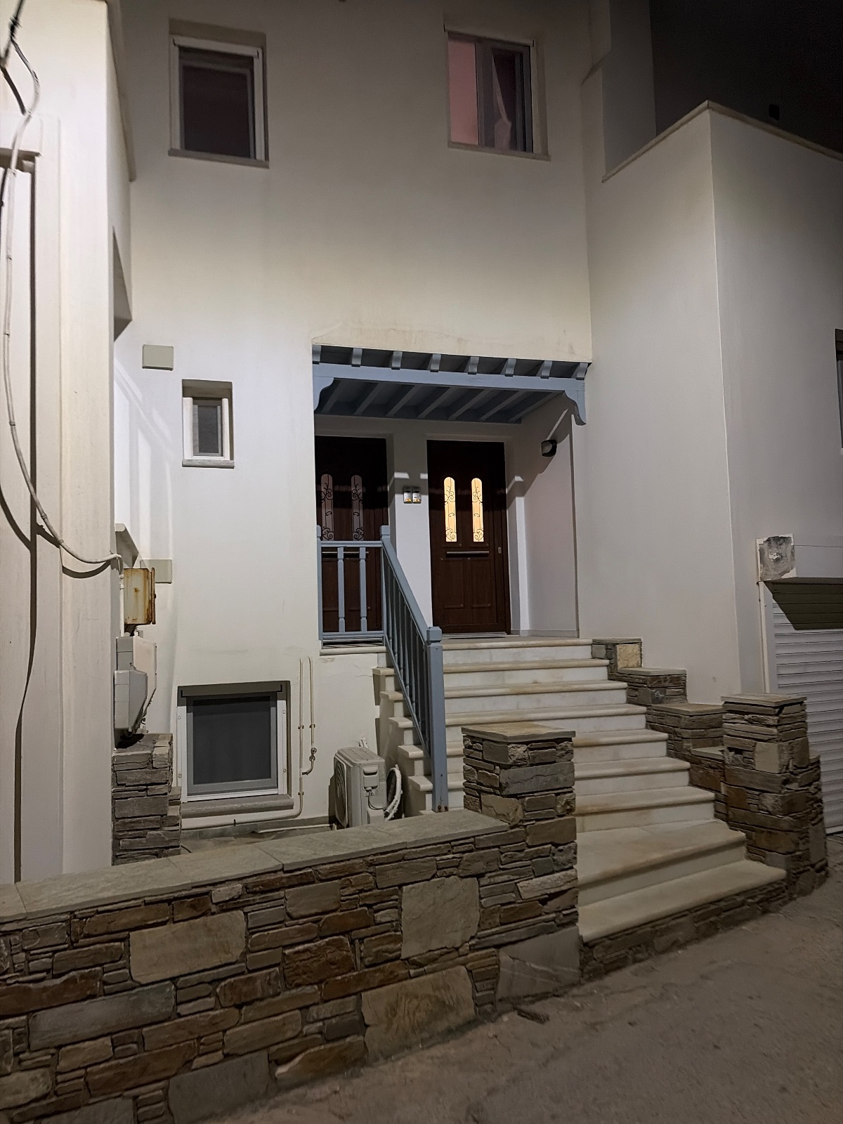 Albatross Seafront House