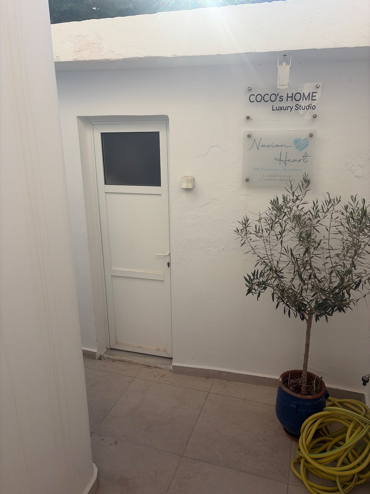 Cocos Luxury Studio