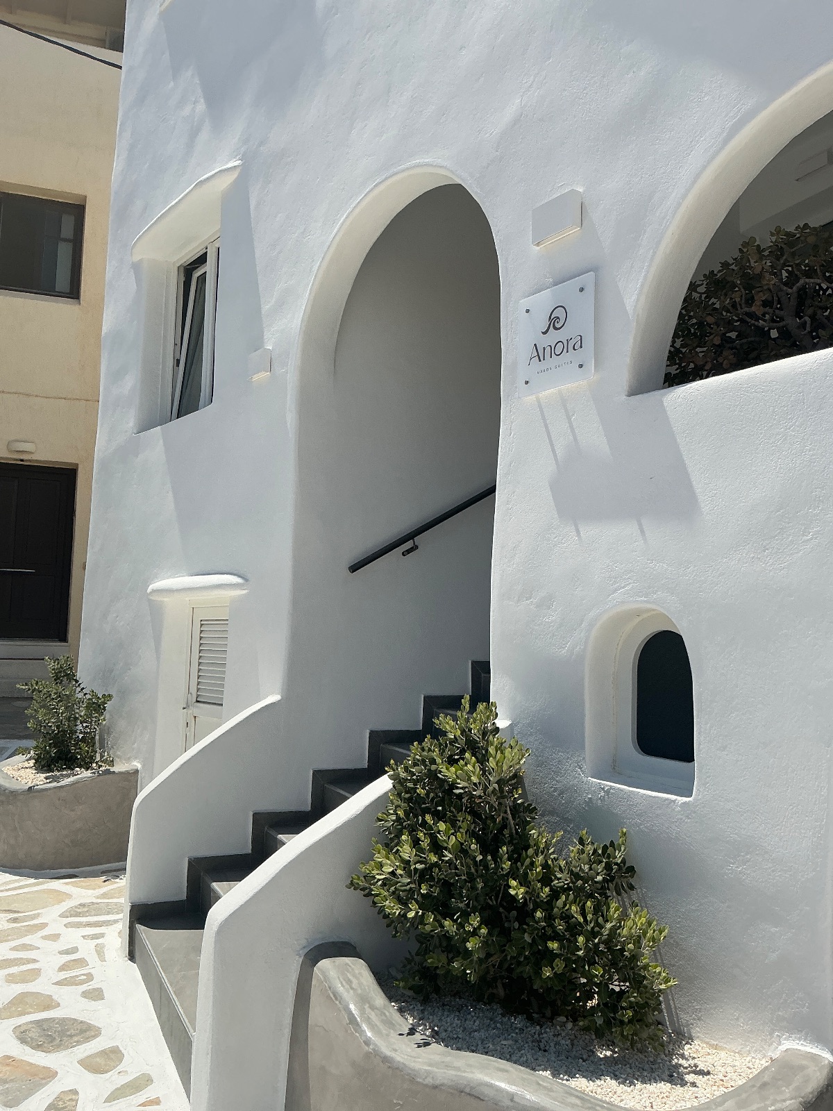 Anora Naxos Suites