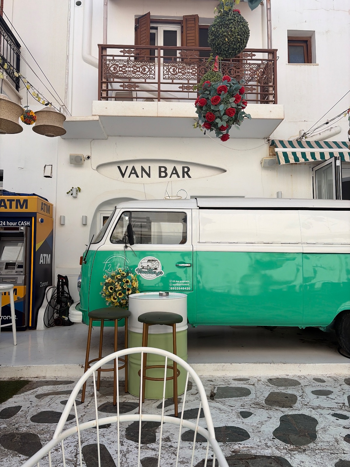 Van Bar